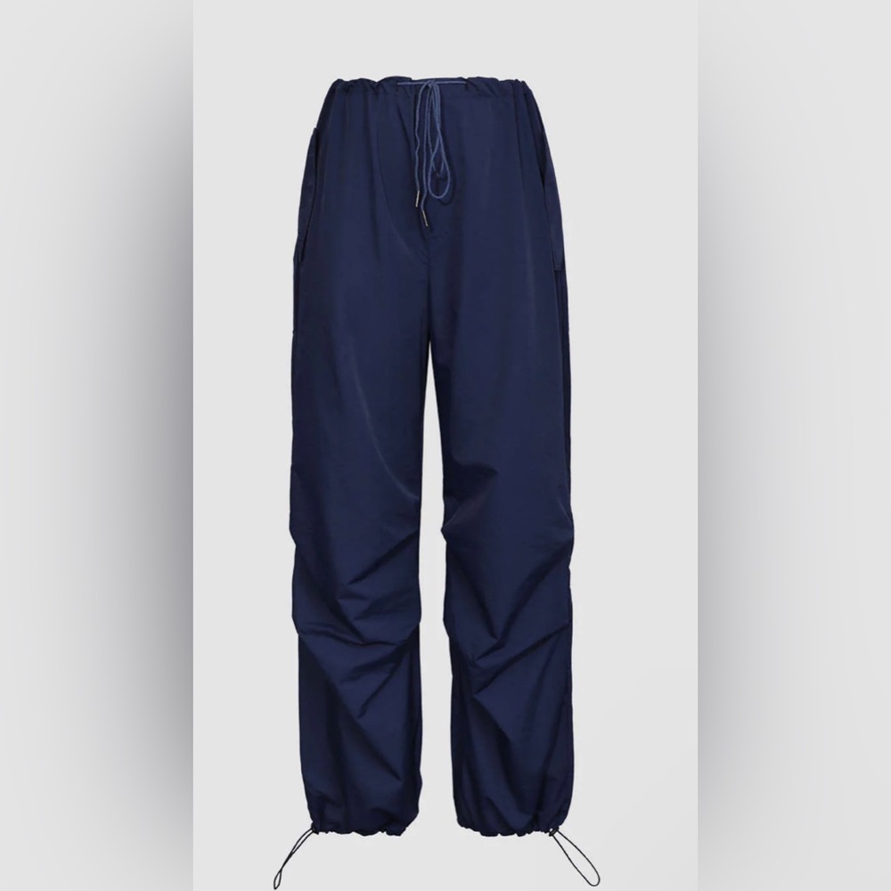BRAND NEW| MICAS| DRAWSTRING CARGO PANTS| SIZE: L